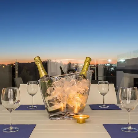 Correeira Luxury Residence T2 A - Albufeira, Pools, Wifi, Bbq, Beach شقة *